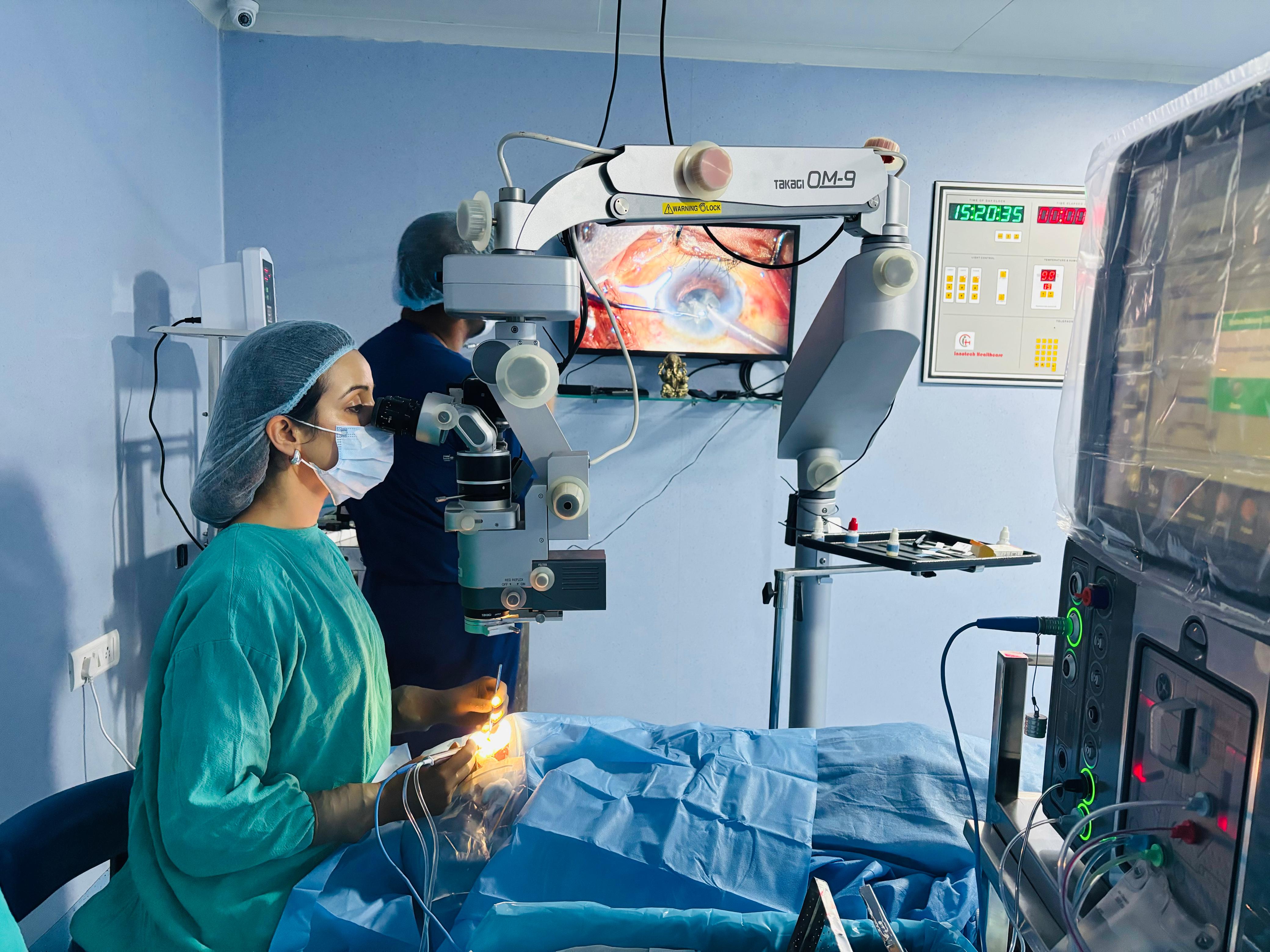 Advanced Retina Surgery at Atmos Eye Centre